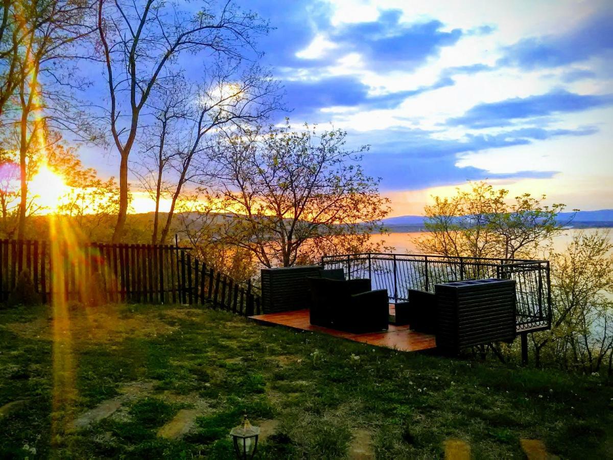 Carobni Breg Villa Golubac Buitenkant foto